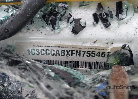 2015 Chrysler 200 Limited z USA, uszkodzony, nr VIN 1C3CCCABXFN755467